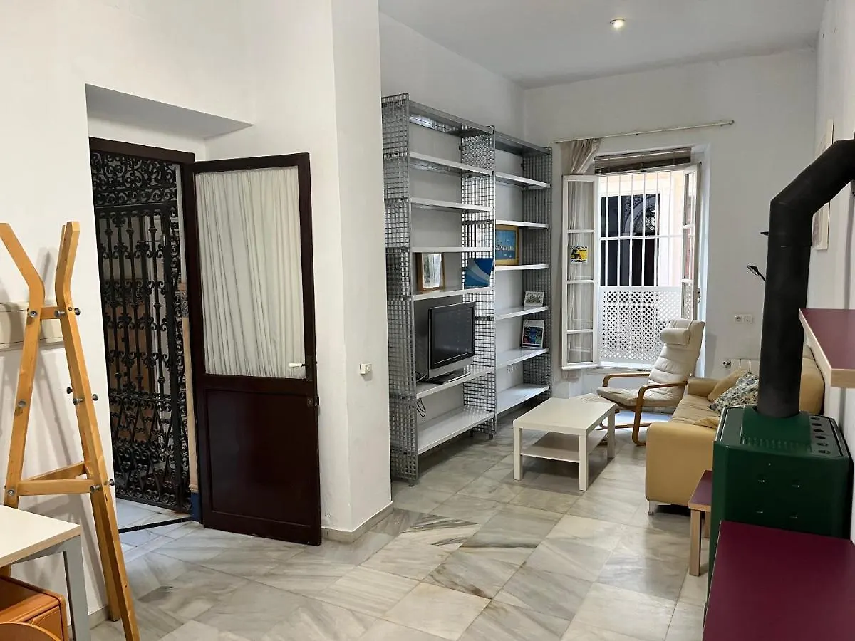 Apartamento Centrico En Casa Tipica Gaditana Cadiz 0*,  Spain